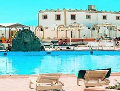 Hotel Desert 2*